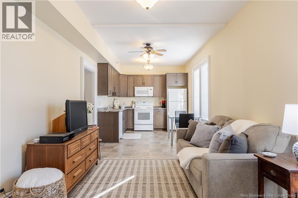 176 York Street, Fredericton, New Brunswick E3B 3N7 - Photo 38 - NB132201