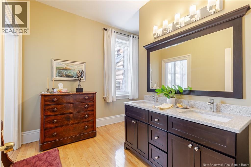 176 York Street, Fredericton, New Brunswick E3B 3N7 - Photo 26 - NB132163