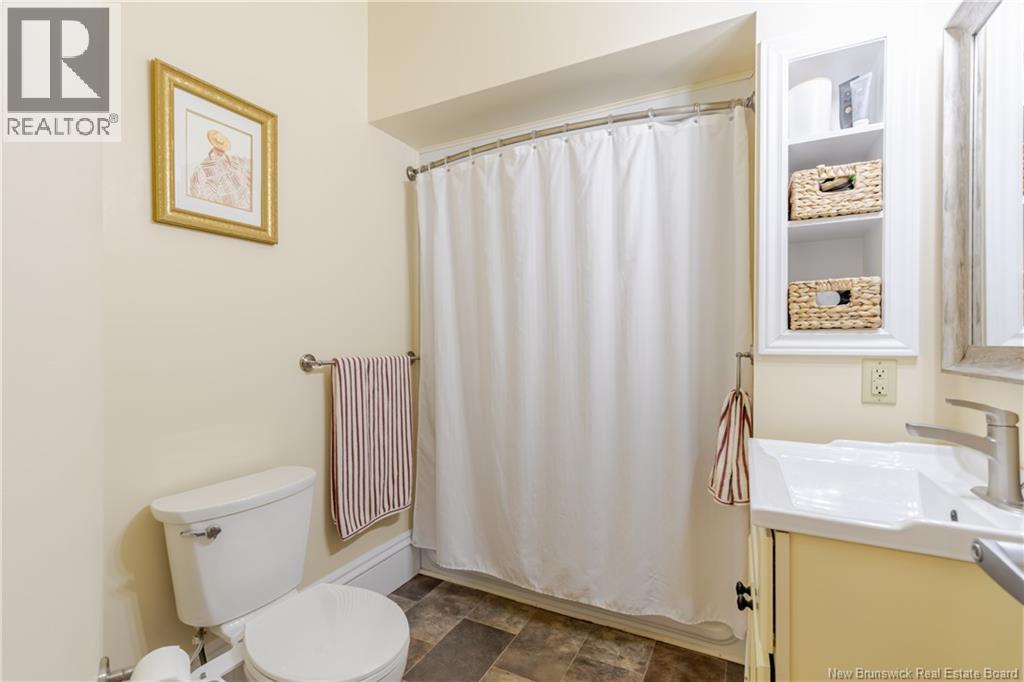 176 York Street, Fredericton, New Brunswick E3B 3N7 - Photo 41 - NB132163