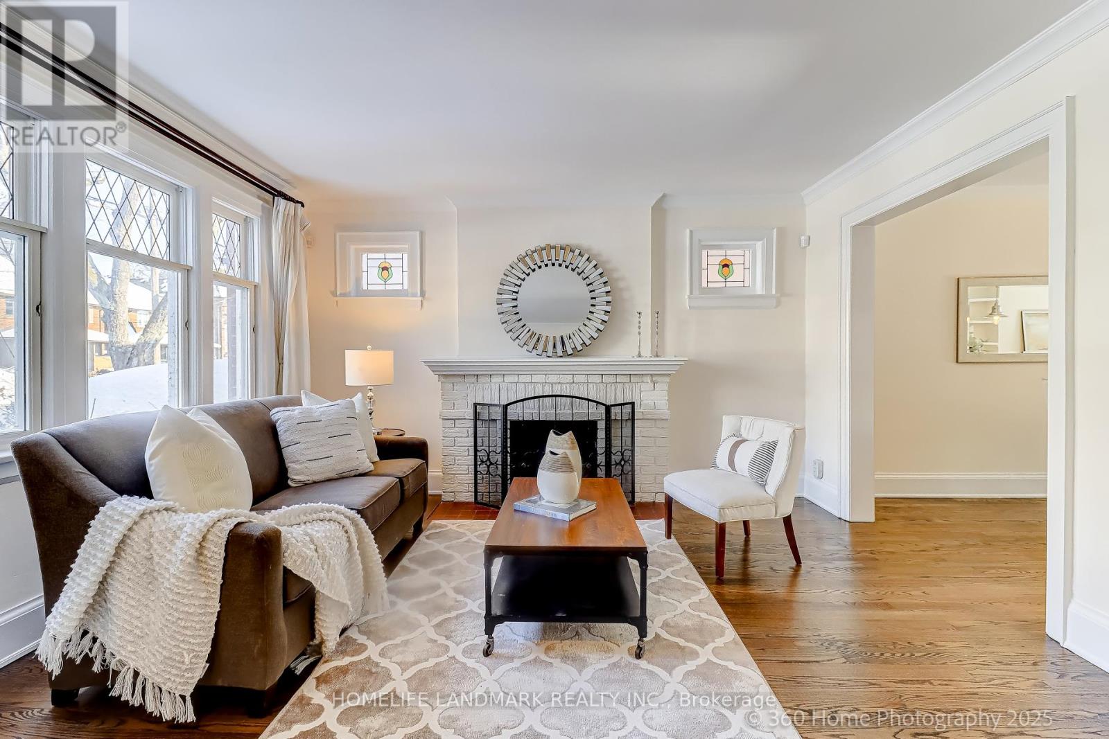 155 Fairlawn Avenue, Toronto, Ontario  M5M 1S9 - Photo 4 - C12741824