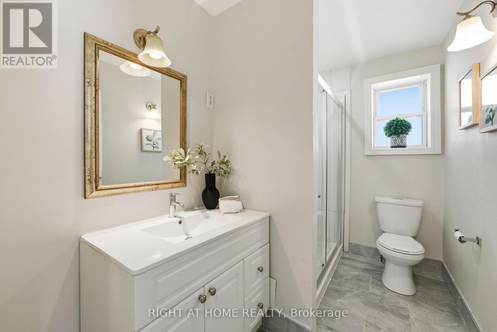 708 Carnegie Avenue, Oshawa, Ontario  L1G 4R6 - Photo 13 - E12741814