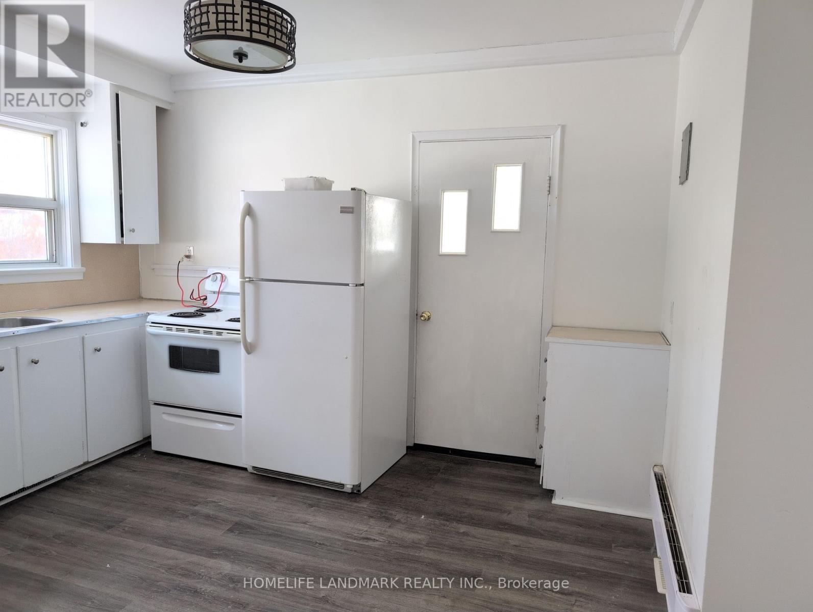 289 THE QUEENSWAY AVENUE S, Georgina, Ontario