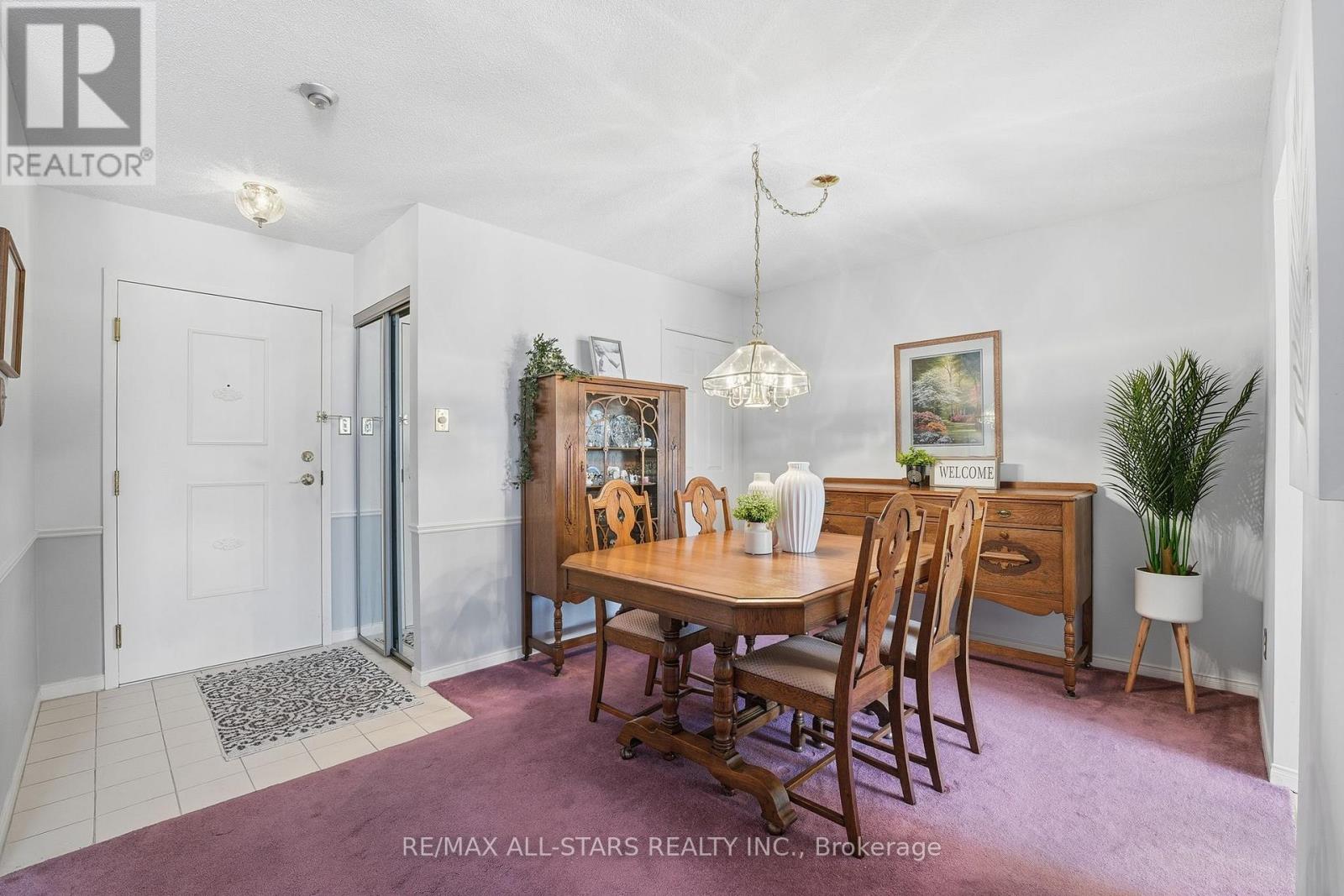 301 - 111 Grew Boulevard, Georgina, Ontario  L0E 1L0 - Photo 11 - N12741828