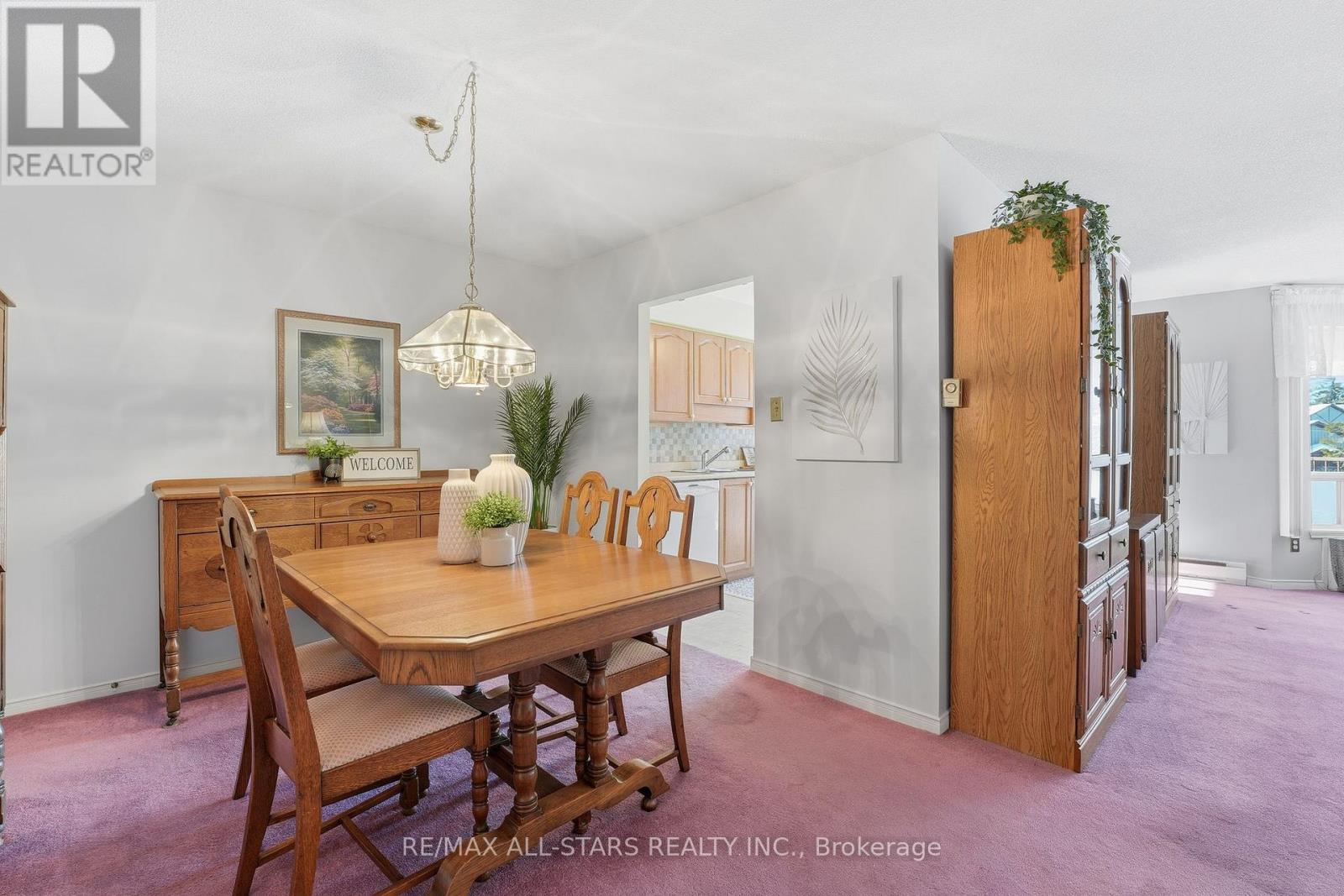 301 - 111 Grew Boulevard, Georgina, Ontario  L0E 1L0 - Photo 13 - N12741828