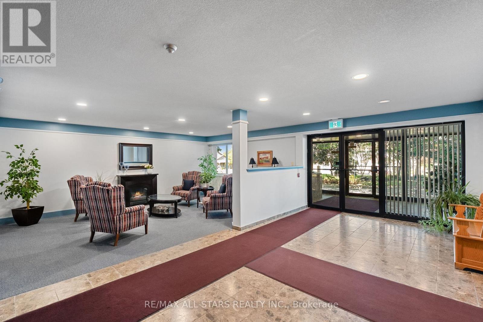 301 - 111 Grew Boulevard, Georgina, Ontario  L0E 1L0 - Photo 28 - N12741828