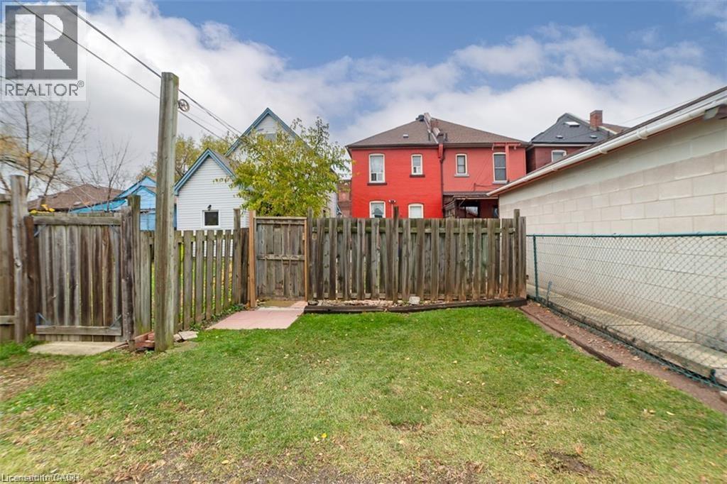 238 Kensington Avenue N Unit# Upper, Hamilton, Ontario  L8L 7N9 - Photo 25 - 40801770