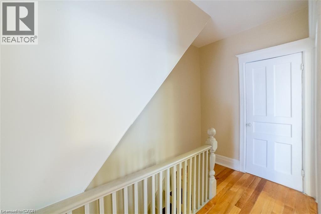 238 Kensington Avenue N Unit# Upper, Hamilton, Ontario  L8L 7N9 - Photo 6 - 40801770