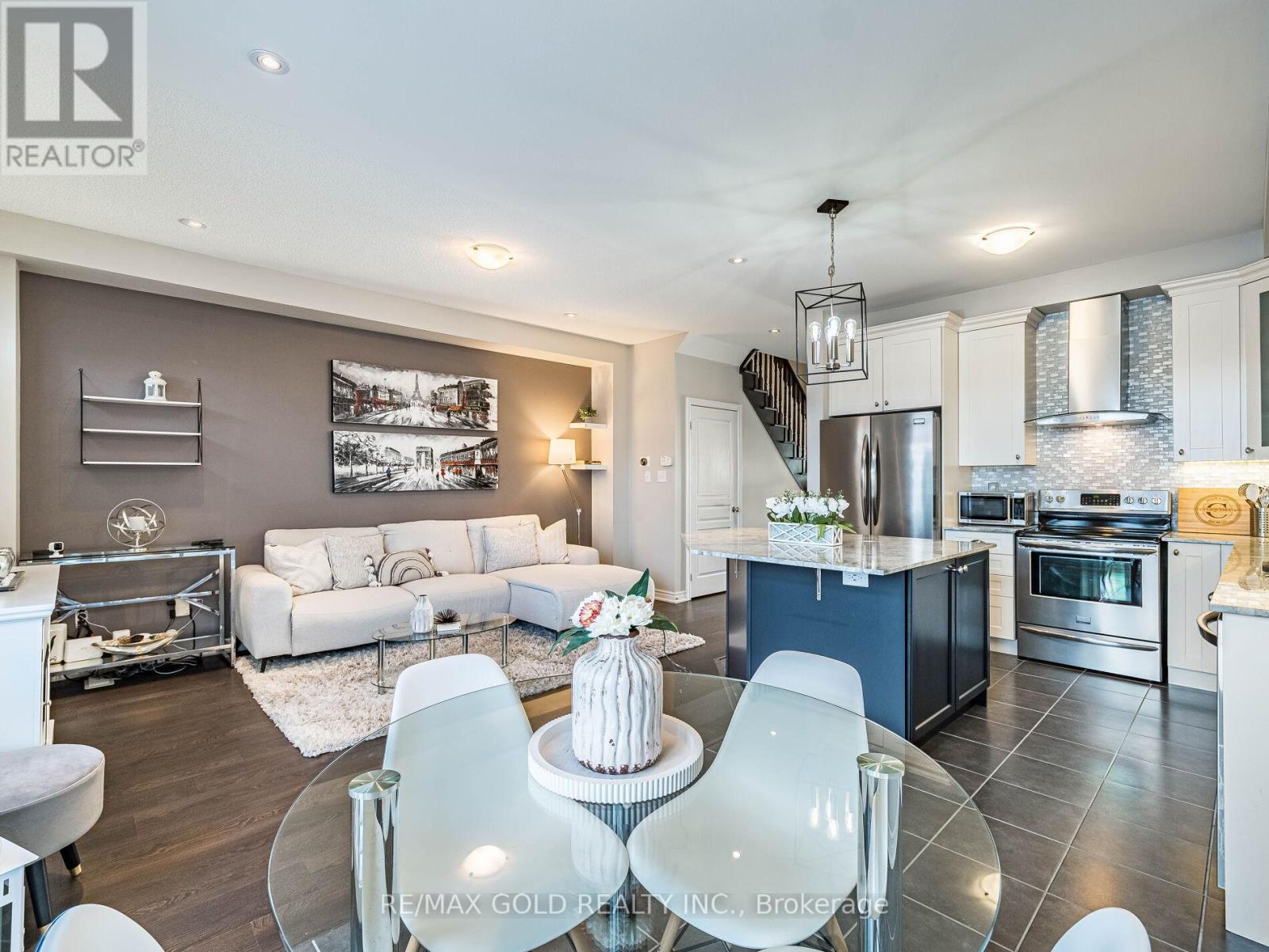 34 Kempenfelt Drive, Brampton, Ontario  L7A 0Z6 - Photo 11 - W12741806