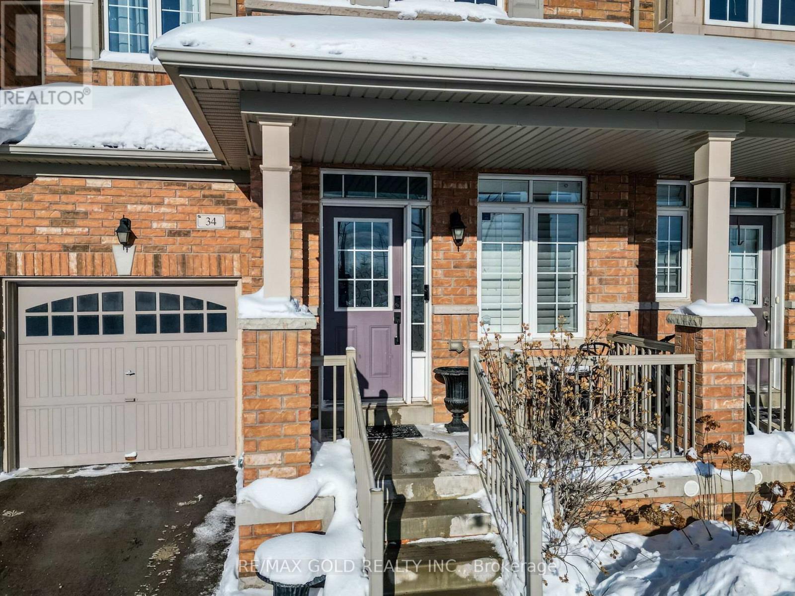 34 Kempenfelt Drive, Brampton, Ontario  L7A 0Z6 - Photo 2 - W12741806