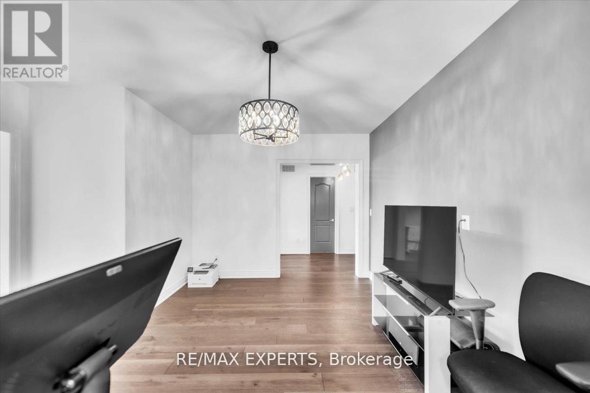 77 Longevity Road, Brampton, Ontario  L6X 5P8 - Photo 20 - W12741822