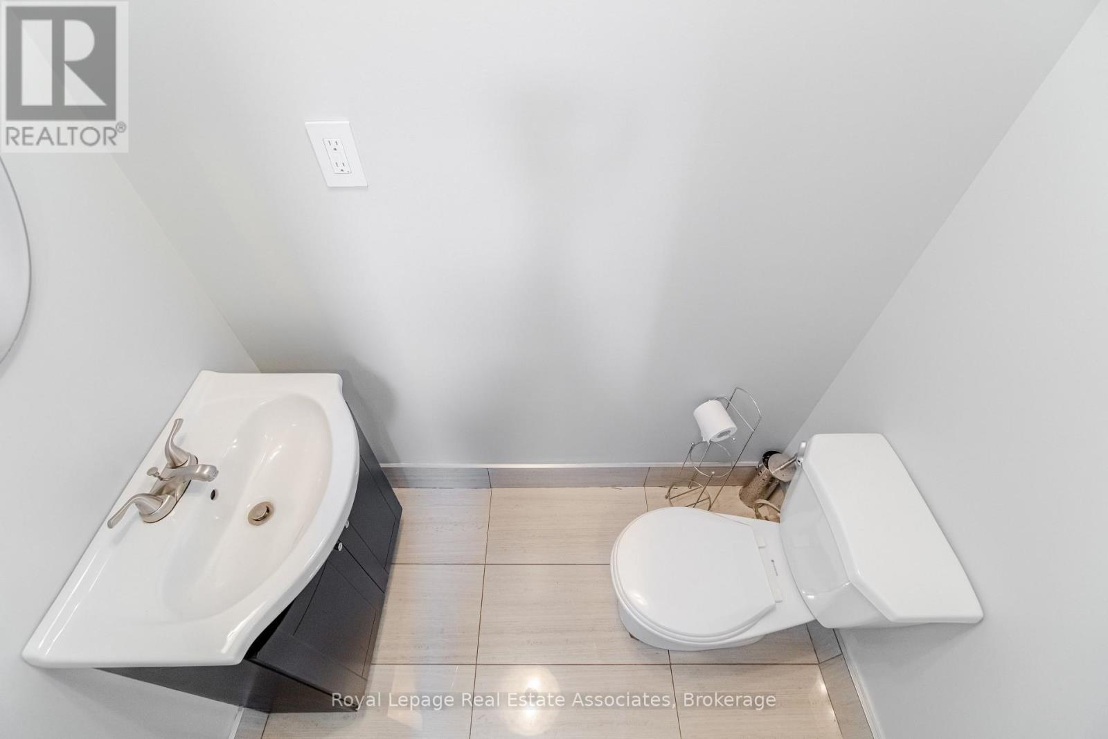 Upper Level - 91 Bruce Beer Drive, Brampton, Ontario  L6V 2Z7 - Photo 11 - W12741856