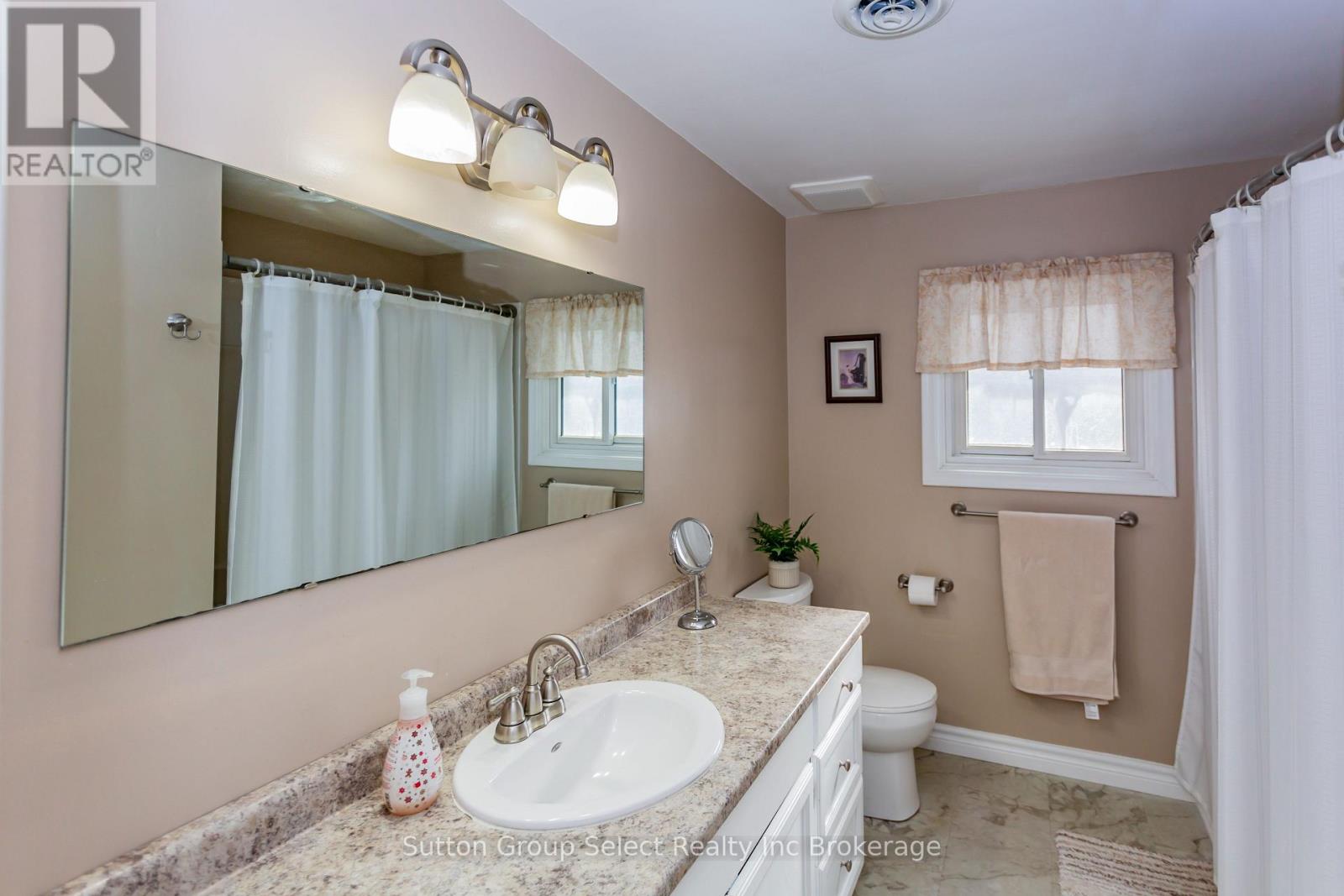 45 Northland Crescent, Woodstock, Ontario  N4S 6T4 - Photo 24 - X12742036