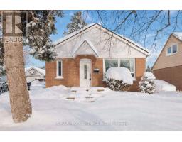 40 ALLENBY AVENUE, Toronto, Ontario