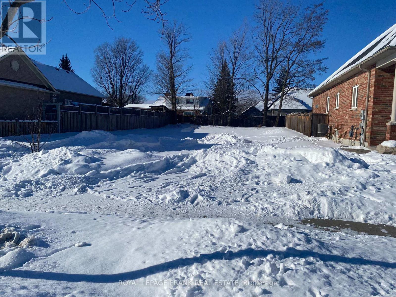 23 Corvinelli Street, Whitby (Brooklin), Ontario  L1M 0G7 - Photo 3 - E12741990