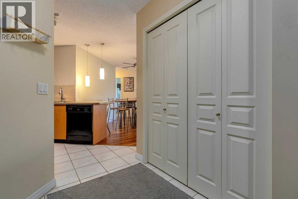 433, 22 Richard Place Sw, Calgary, Alberta  T3E 7N6 - Photo 3 - A2263235