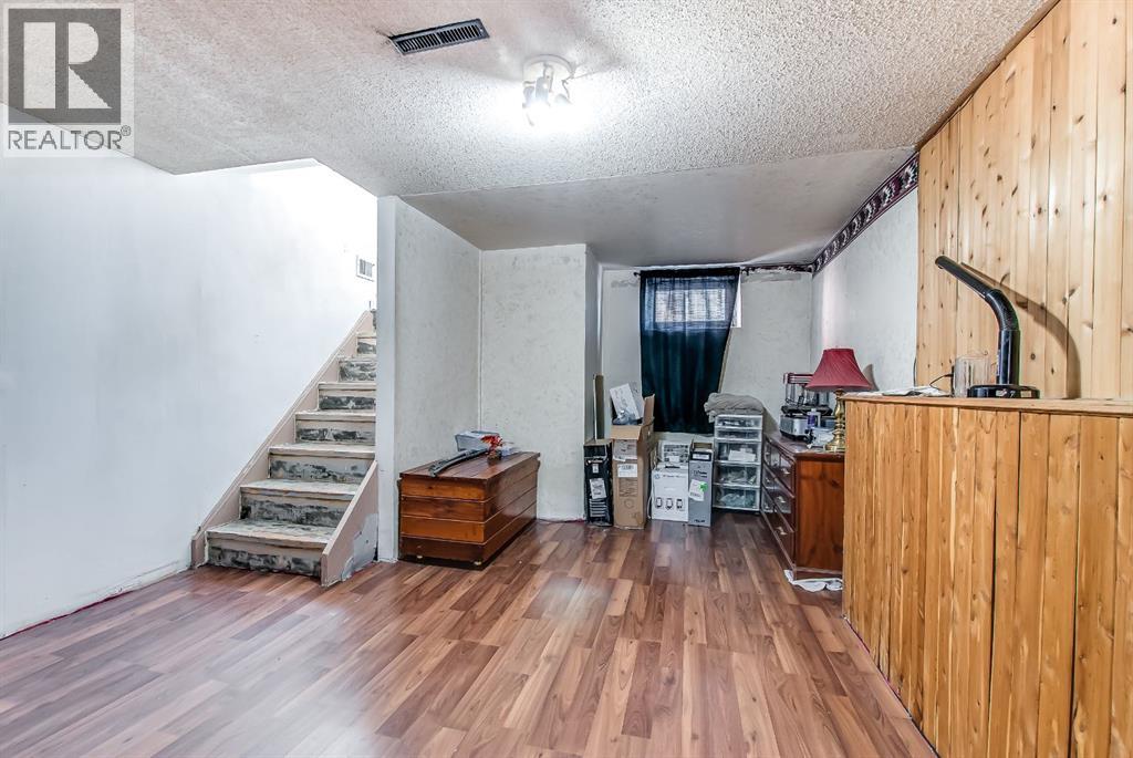 212 11 Street Ne, Medicine Hat, Alberta  T1A 5T2 - Photo 11 - A2272520