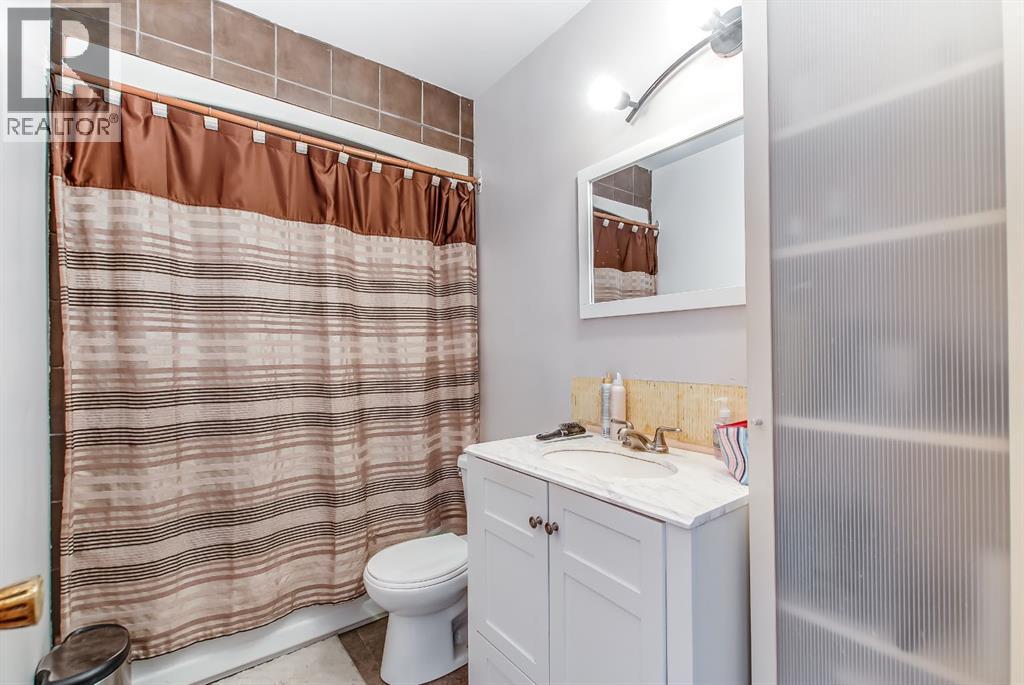 212 11 Street Ne, Medicine Hat, Alberta  T1A 5T2 - Photo 8 - A2272520