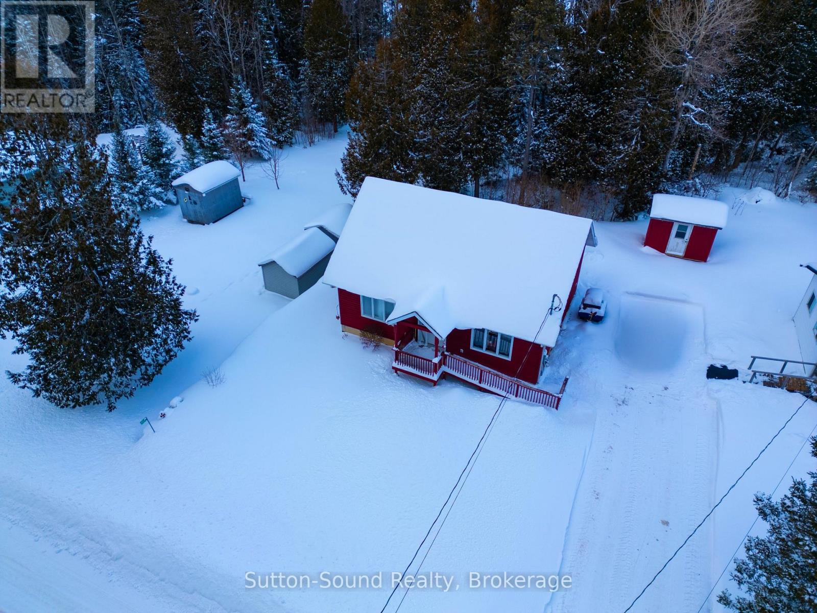 554 STOKES BAY ROAD, Northern Bruce Peninsula, Ontario