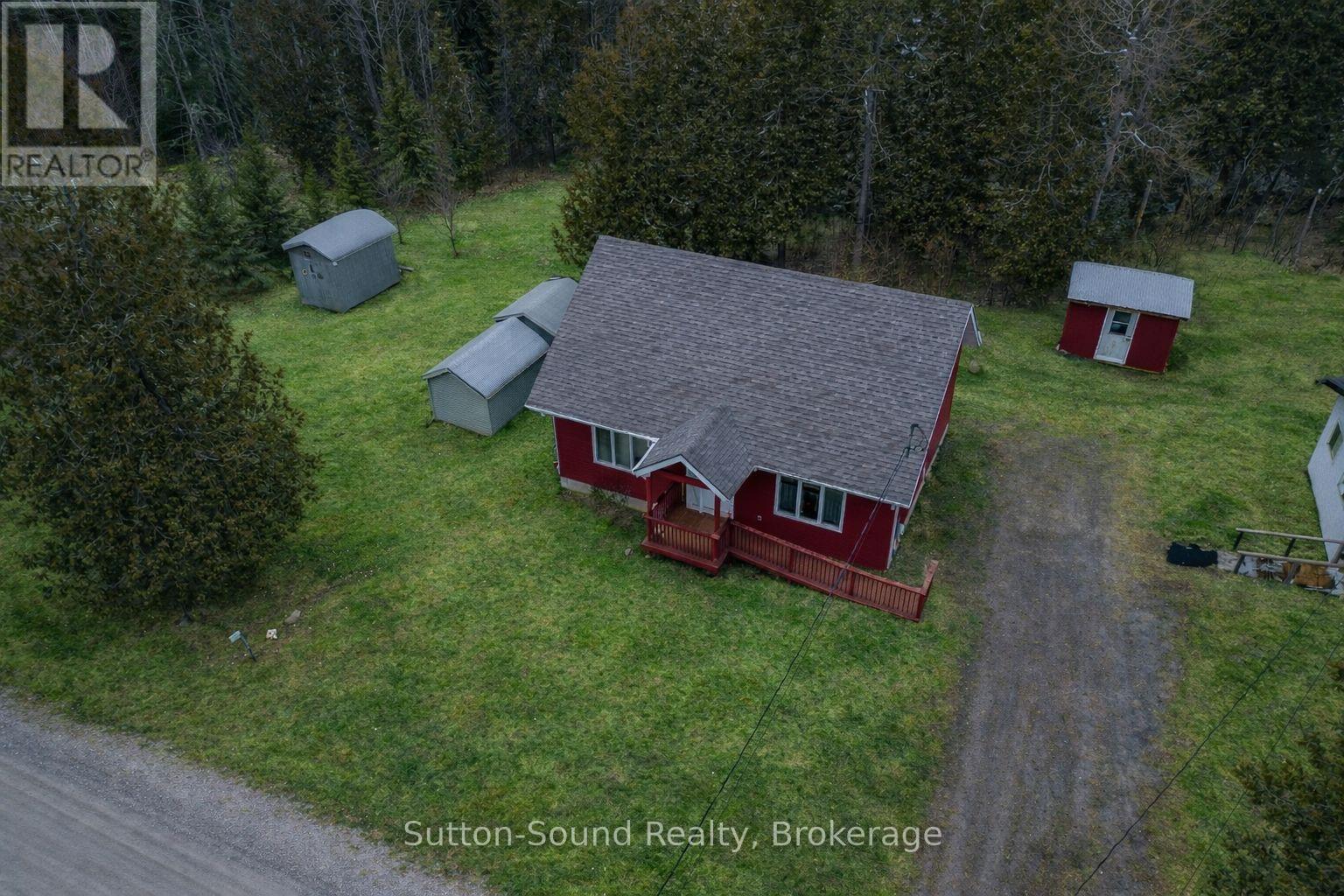 554 Stokes Bay Road, Northern Bruce Peninsula, Ontario N0H 2M0 - Photo 24 - X12741950