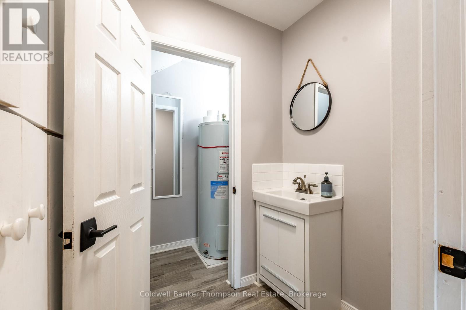 7 Chaffey Street, Huntsville, Ontario  P1H 1H4 - Photo 9 - X12742110