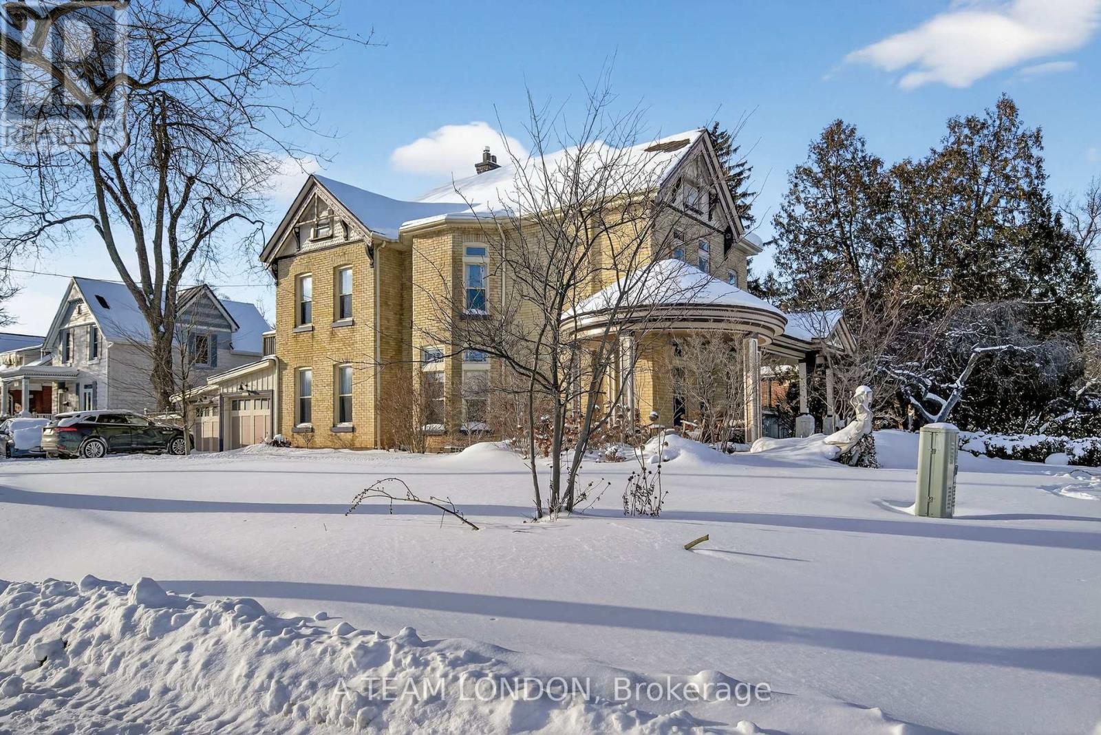 307 Ridout Street S, London South, Ontario  N6C 3Y9 - Photo 2 - X12741906