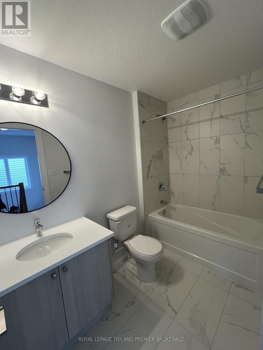 2698 Bobolink Lane, London South, Ontario  N6M 0J9 - Photo 14 - X12741970