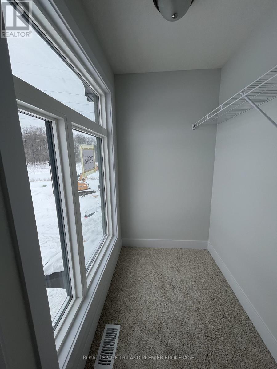 2698 Bobolink Lane, London South, Ontario  N6M 0J9 - Photo 25 - X12741970