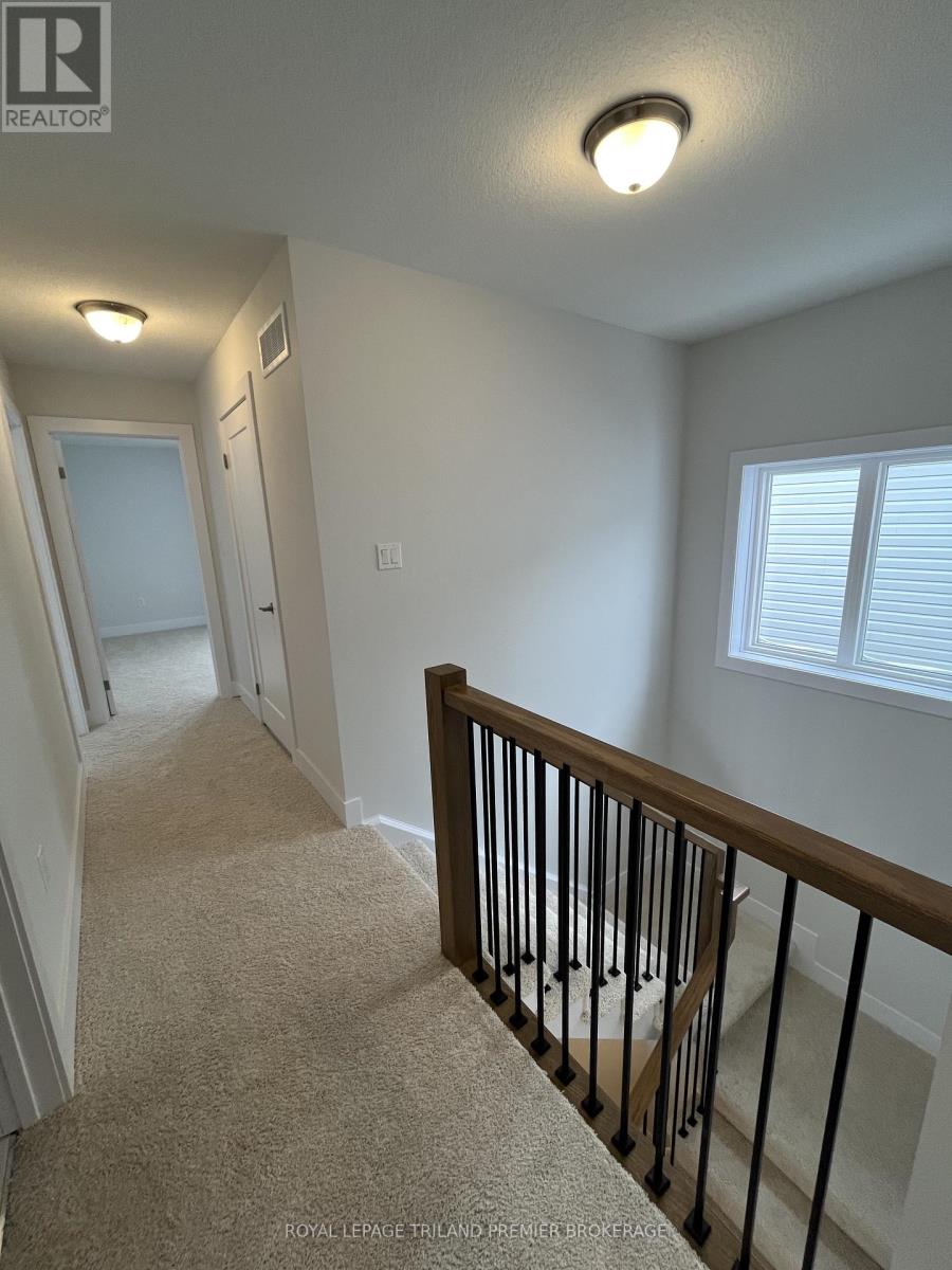 2698 Bobolink Lane, London South, Ontario  N6M 0J9 - Photo 14 - X12742026