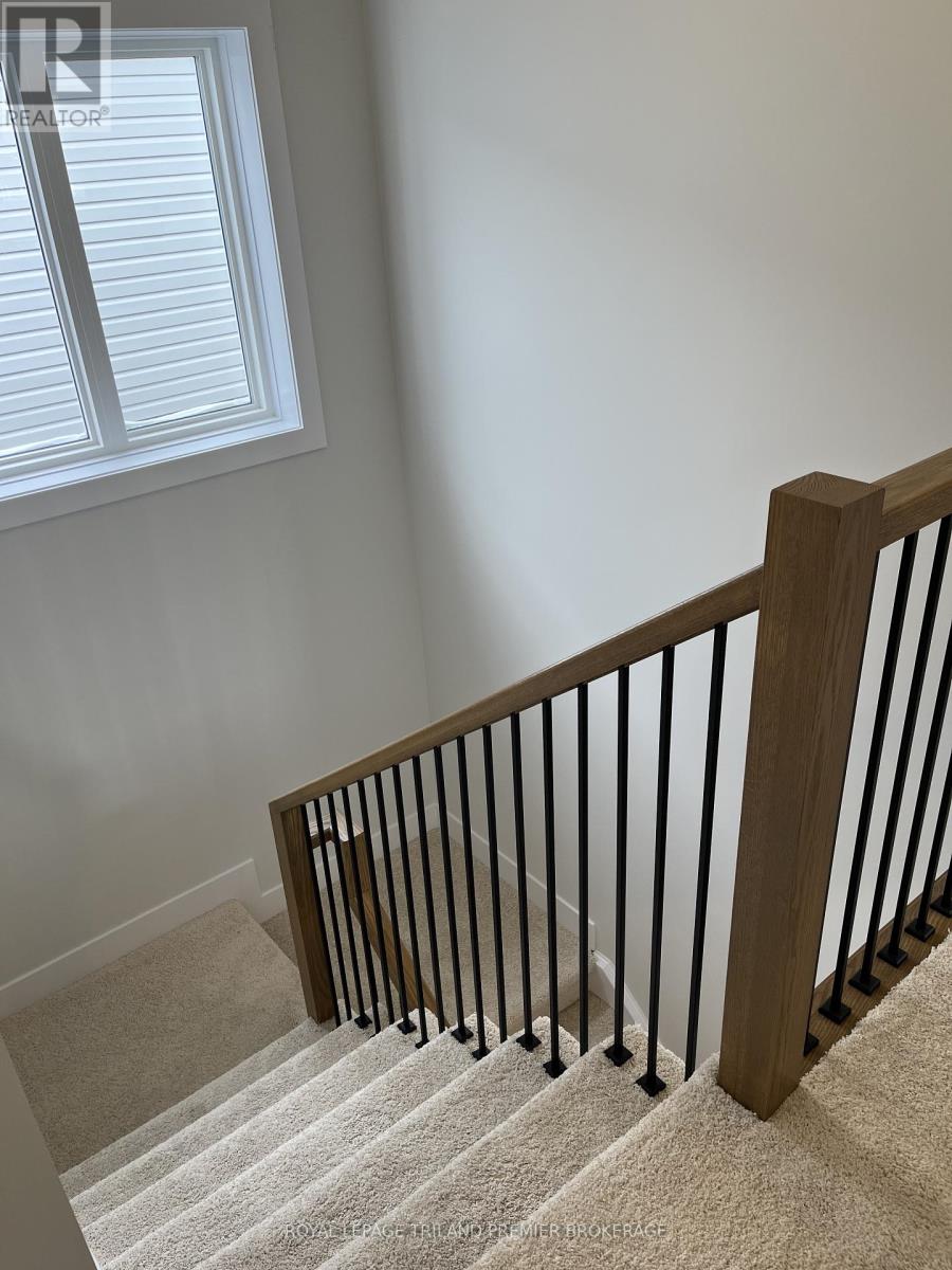 2698 Bobolink Lane, London South, Ontario  N6M 0J9 - Photo 15 - X12742026