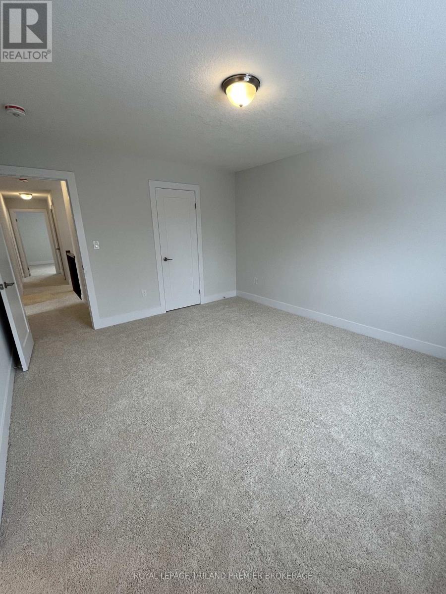 2698 Bobolink Lane, London South, Ontario  N6M 0J9 - Photo 17 - X12742026