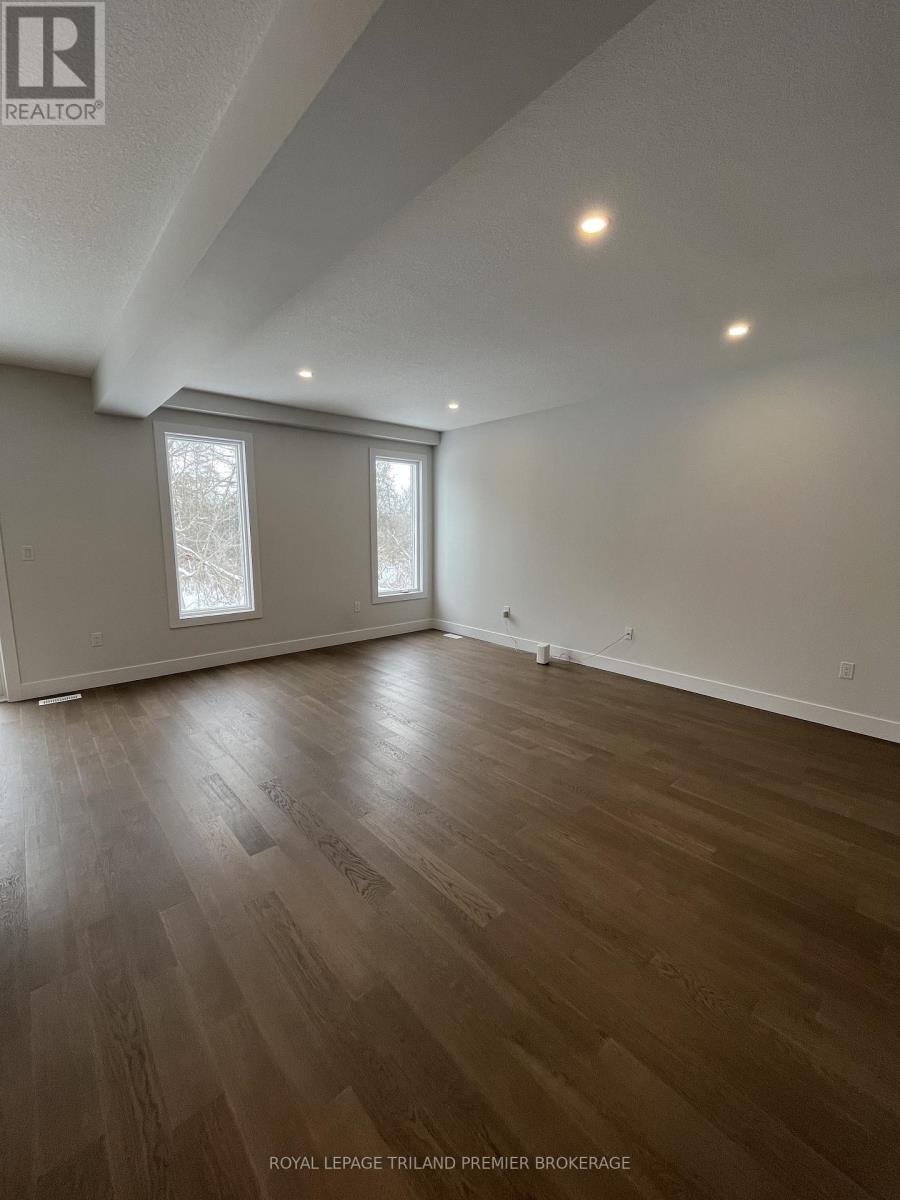 2698 Bobolink Lane, London South, Ontario  N6M 0J9 - Photo 7 - X12742026