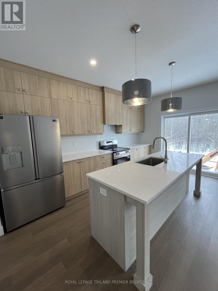 2698 Bobolink Lane, London South, Ontario  N6M 0J9 - Photo 9 - X12742026