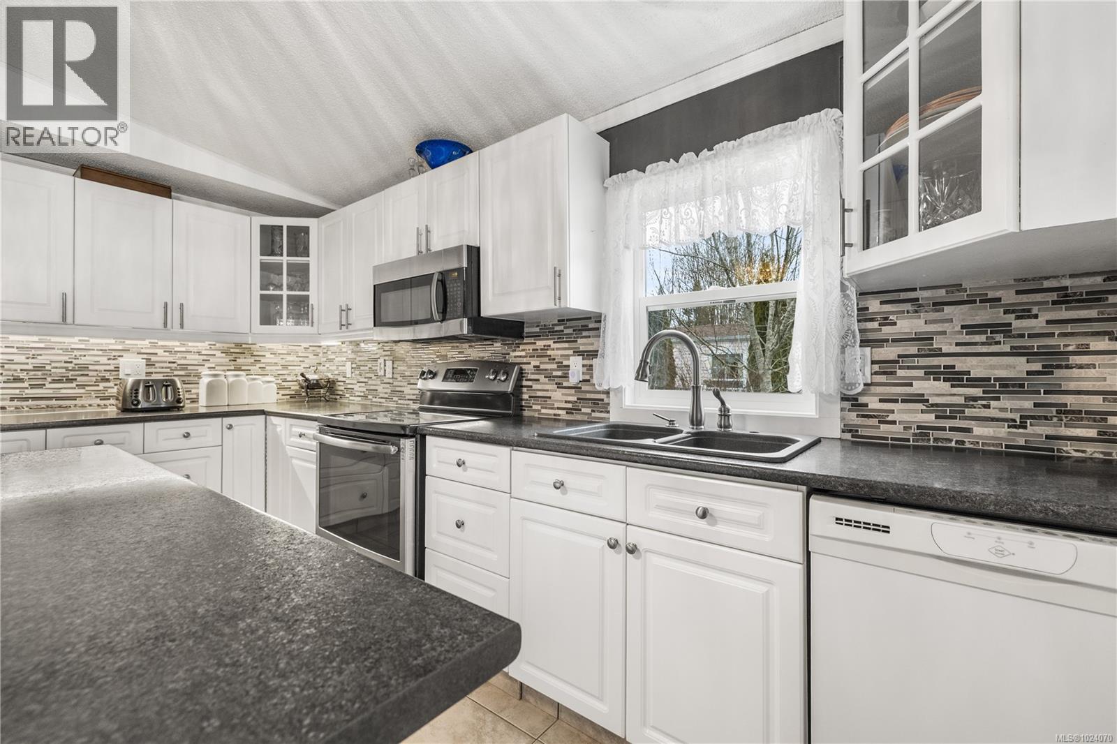 58 1901 Ryan Rd E, Comox, British Columbia  V9M 4E1 - Photo 5 - 1024070