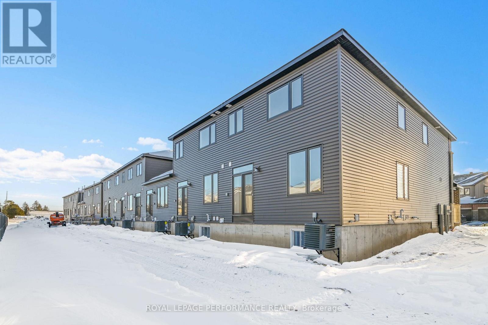 713 Montrichard Road, Ottawa, Ontario  K4A 5R3 - Photo 33 - X12741902