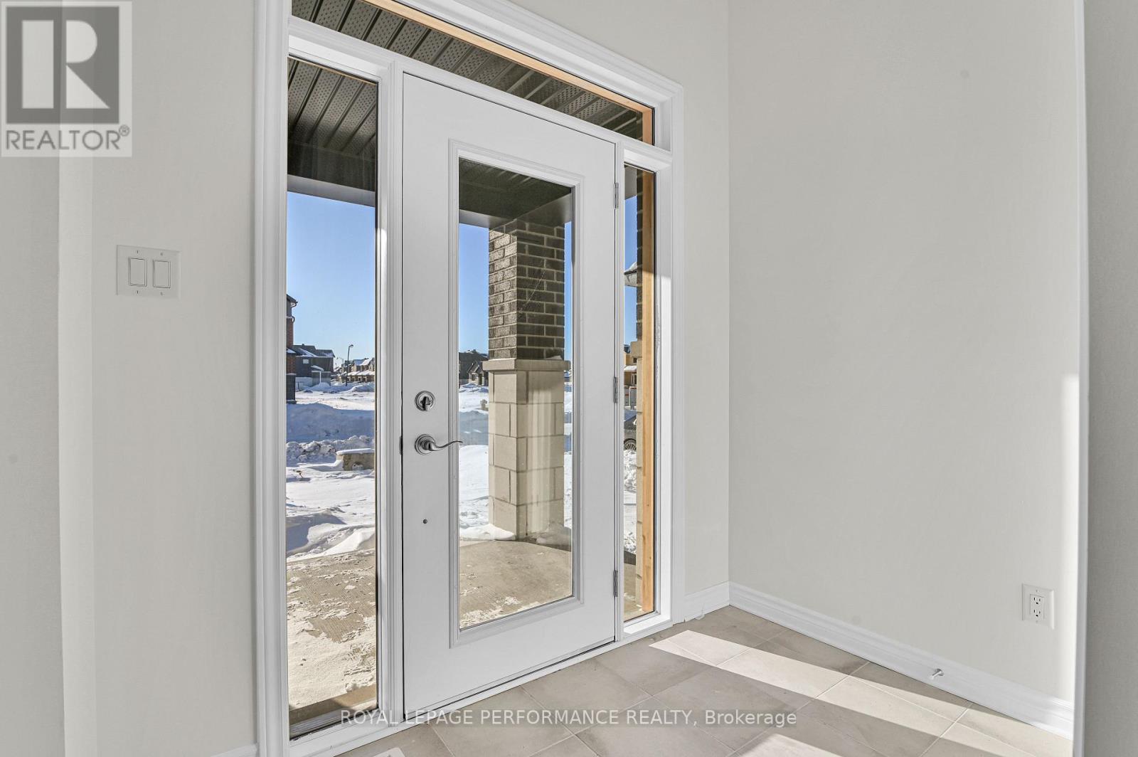 713 Montrichard Road, Ottawa, Ontario  K4A 5R3 - Photo 4 - X12741902