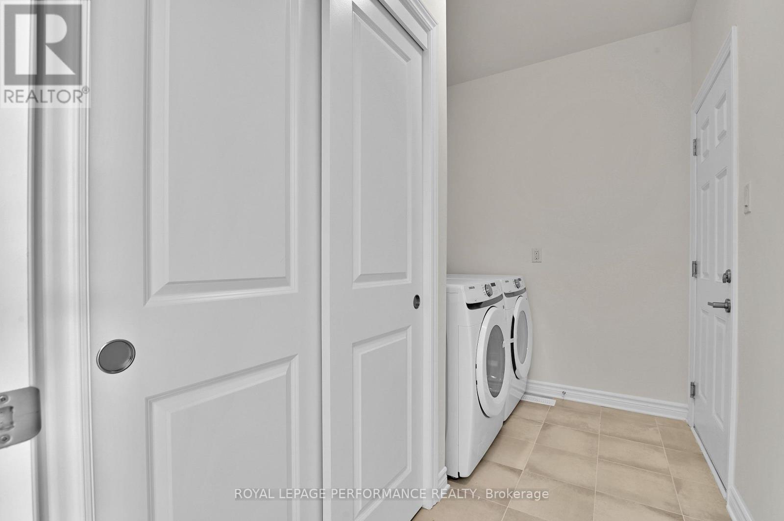 713 Montrichard Road, Ottawa, Ontario  K4A 5R3 - Photo 7 - X12741902