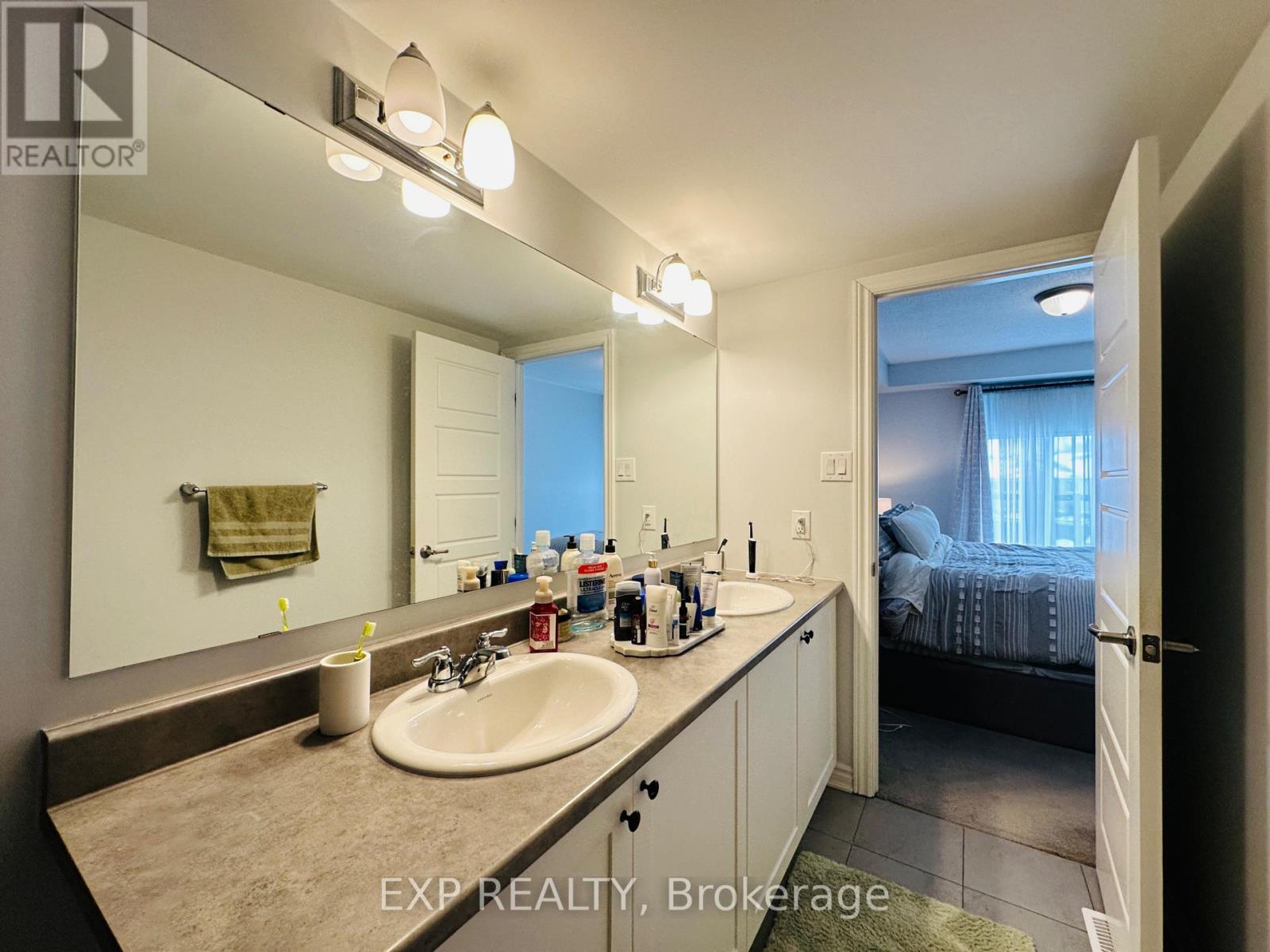 545 Takamose Private, Ottawa, Ontario  K1K 5A5 - Photo 13 - X12741972