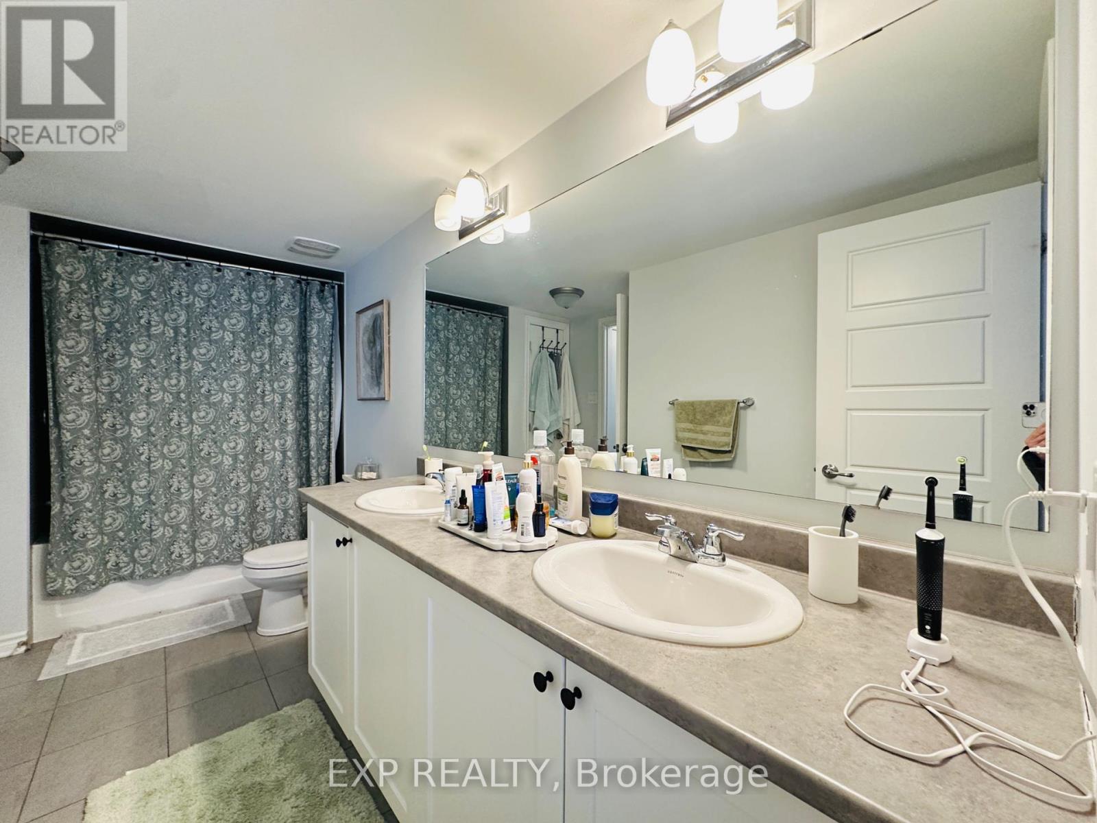 545 Takamose Private, Ottawa, Ontario  K1K 5A5 - Photo 14 - X12741972