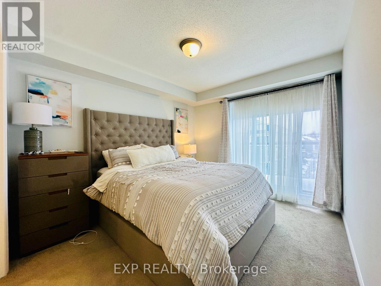 545 Takamose Private, Ottawa, Ontario  K1K 5A5 - Photo 9 - X12741972