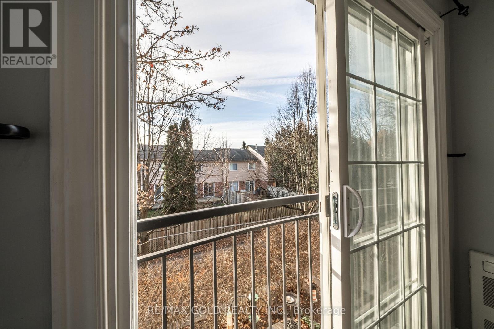 207 - 87 Aspen Springs Drive, Clarington, Ontario  L1C 5J8 - Photo 4 - E12741832