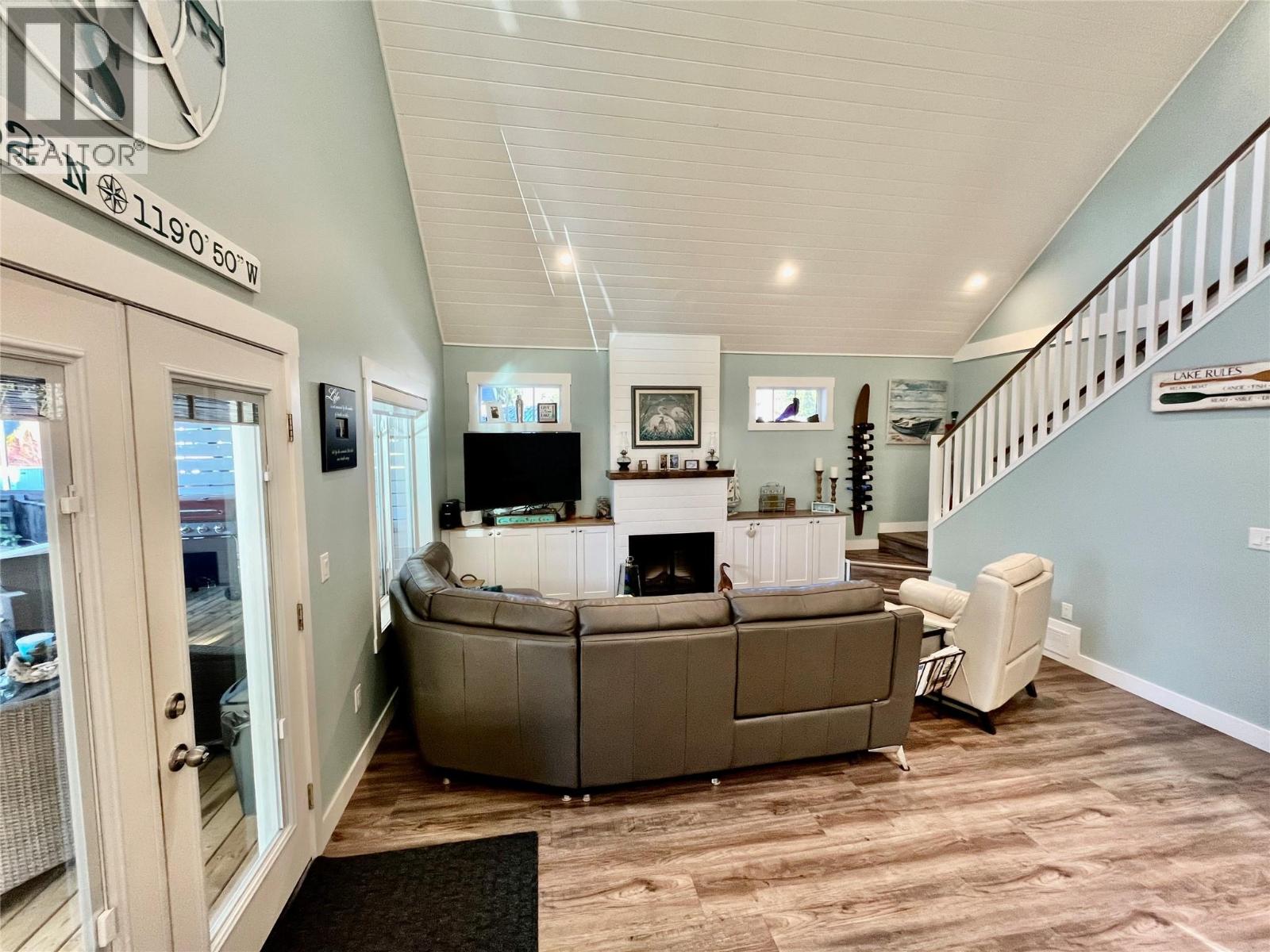 8902 Swanshore Road, Swansea Point, British Columbia  V0E 2K2 - Photo 17 - 10372427