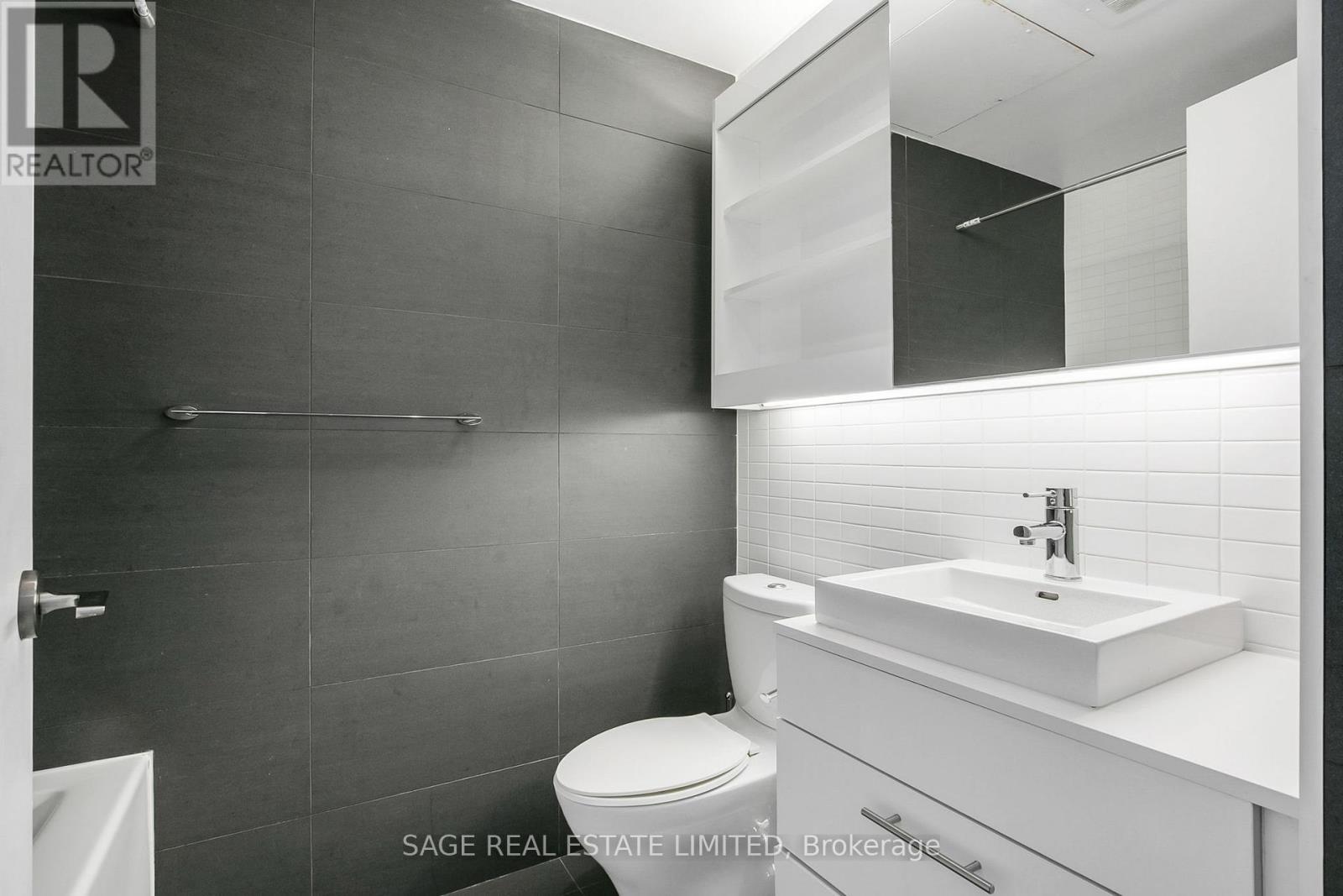 1112 - 32 Trolley Crescent, Toronto, Ontario  M5A 0E9 - Photo 17 - C12741912