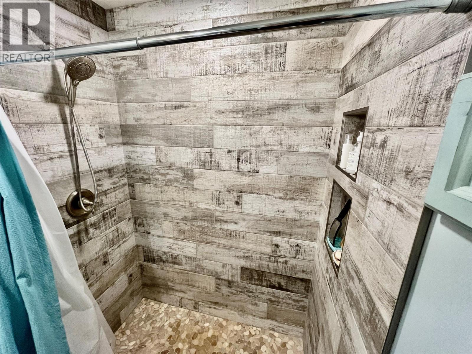 8902 Swanshore Road, Swansea Point, British Columbia  V0E 2K2 - Photo 22 - 10372427