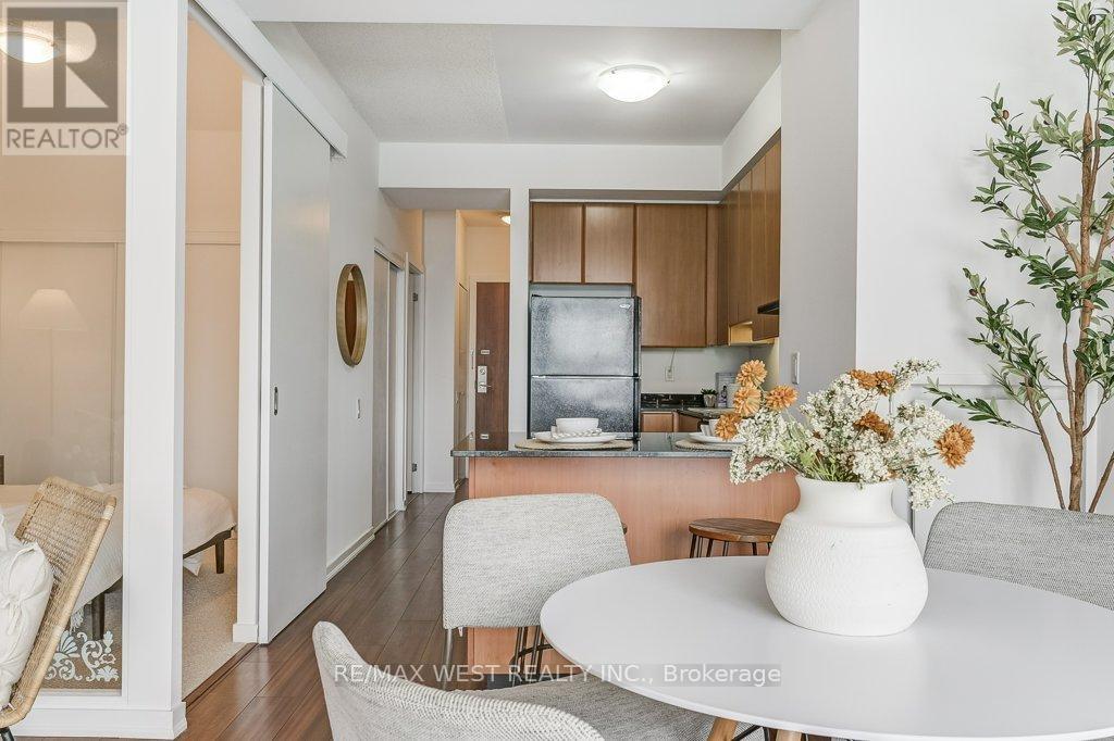 501 - 30 Canterbury Place, Toronto, Ontario  M2N 0B9 - Photo 17 - C12742094