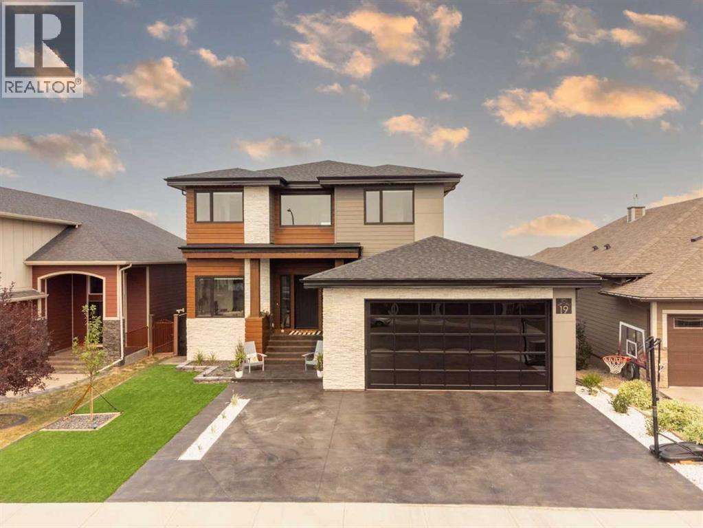 19 Stonecrest Point W, Lethbridge, Alberta  T1K 6W3 - Photo 1 - A2281905