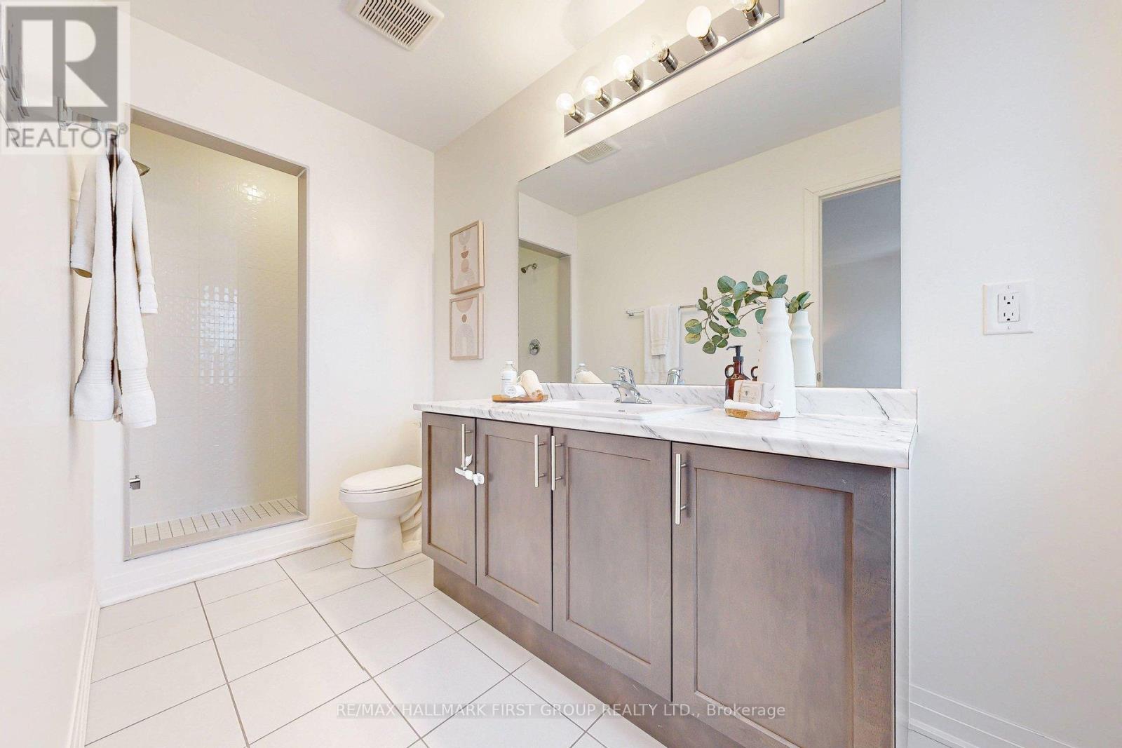 42 - 106 Caspian Square, Clarington, Ontario  L1C 7G3 - Photo 25 - E12741948