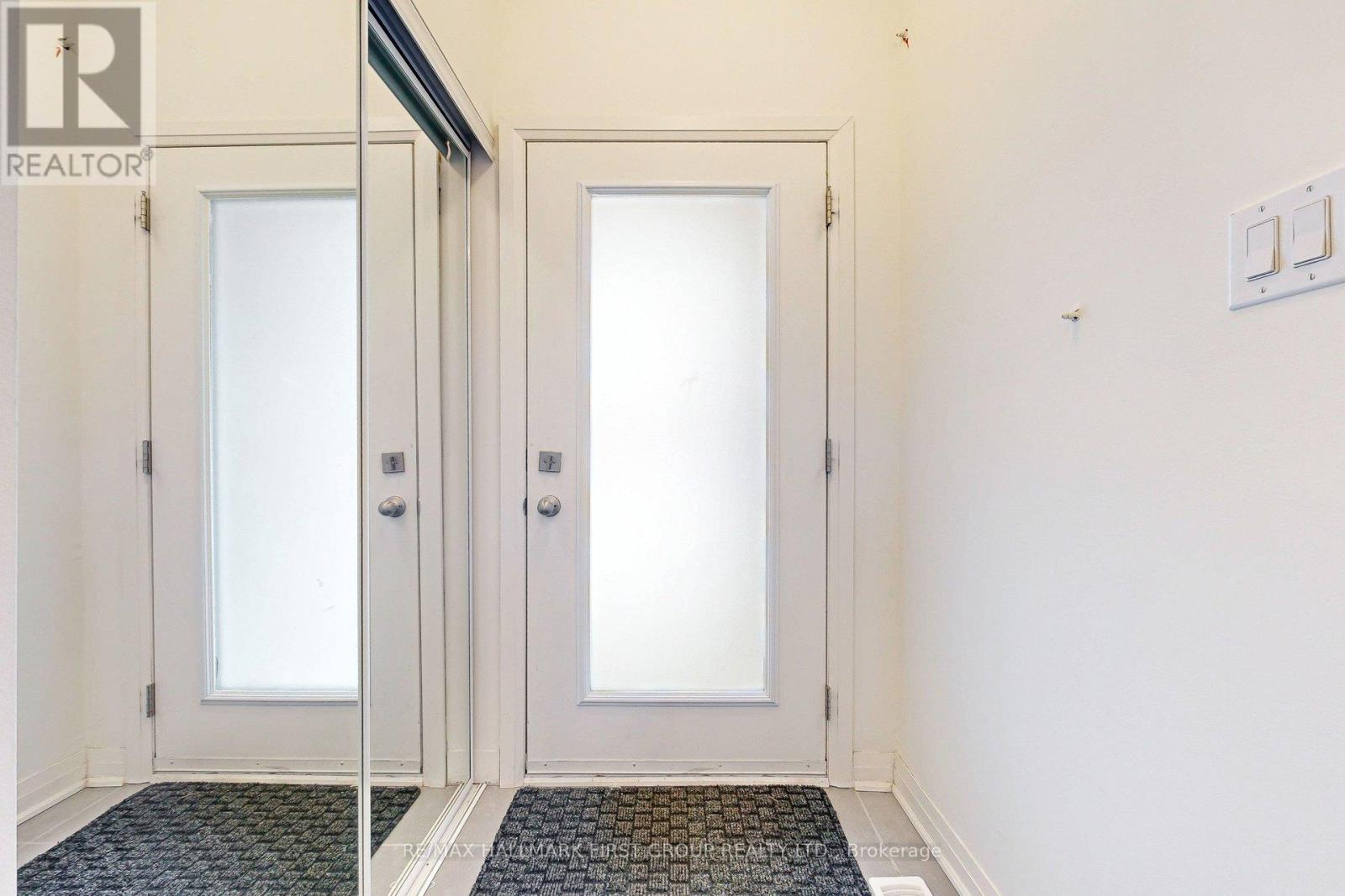 42 - 106 Caspian Square, Clarington, Ontario  L1C 7G3 - Photo 4 - E12741948