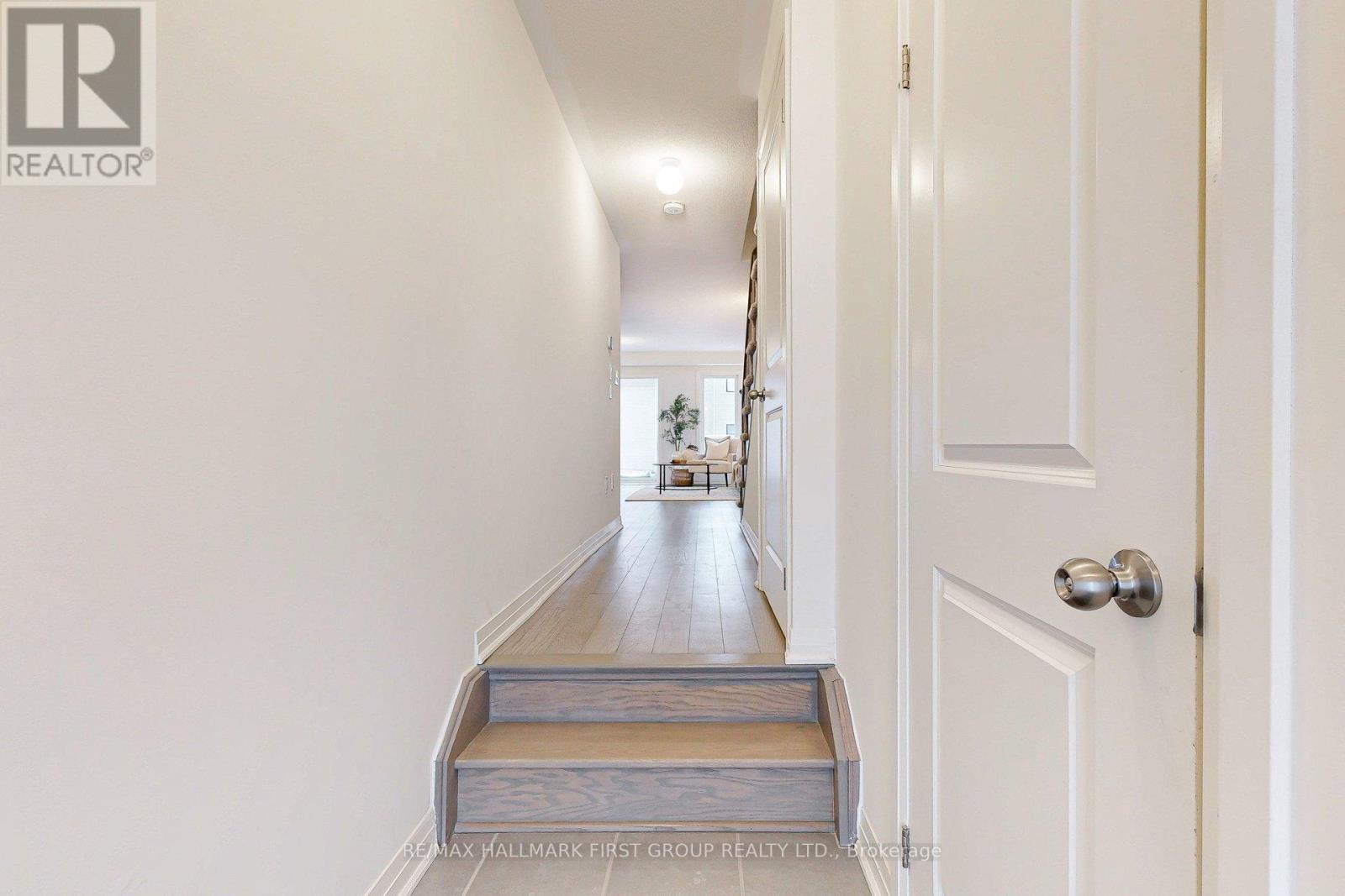 42 - 106 Caspian Square, Clarington, Ontario  L1C 7G3 - Photo 5 - E12741948