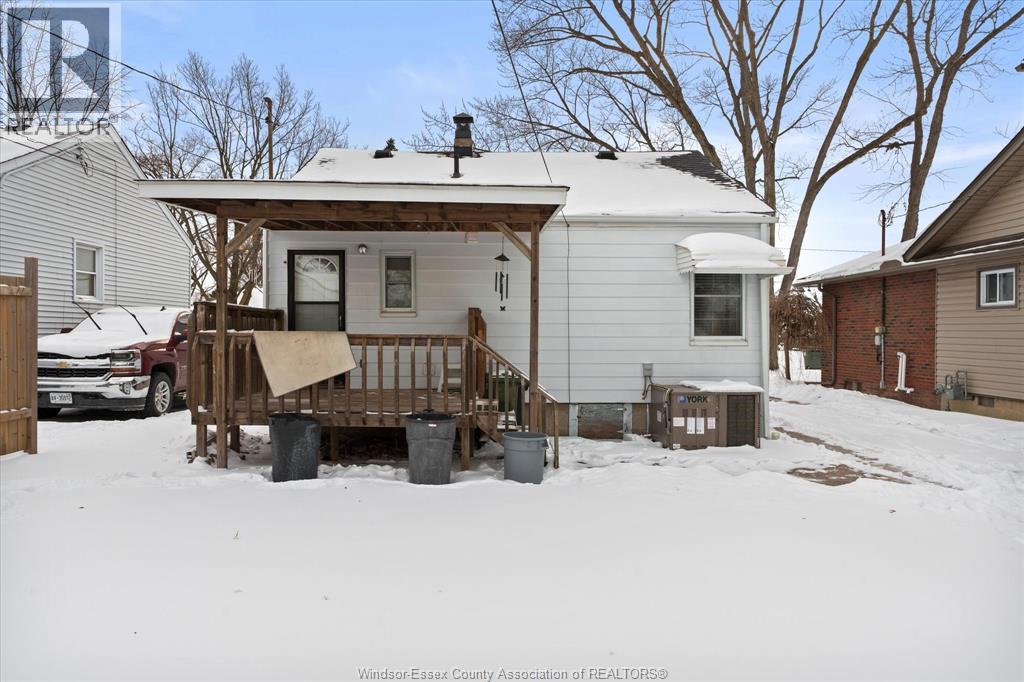2244 Parent, Windsor, Ontario  N8W 2E3 - Photo 25 - 26002211