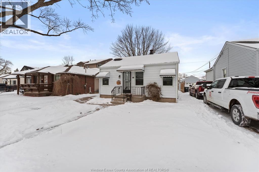 2244 Parent, Windsor, Ontario  N8W 2E3 - Photo 6 - 26002211